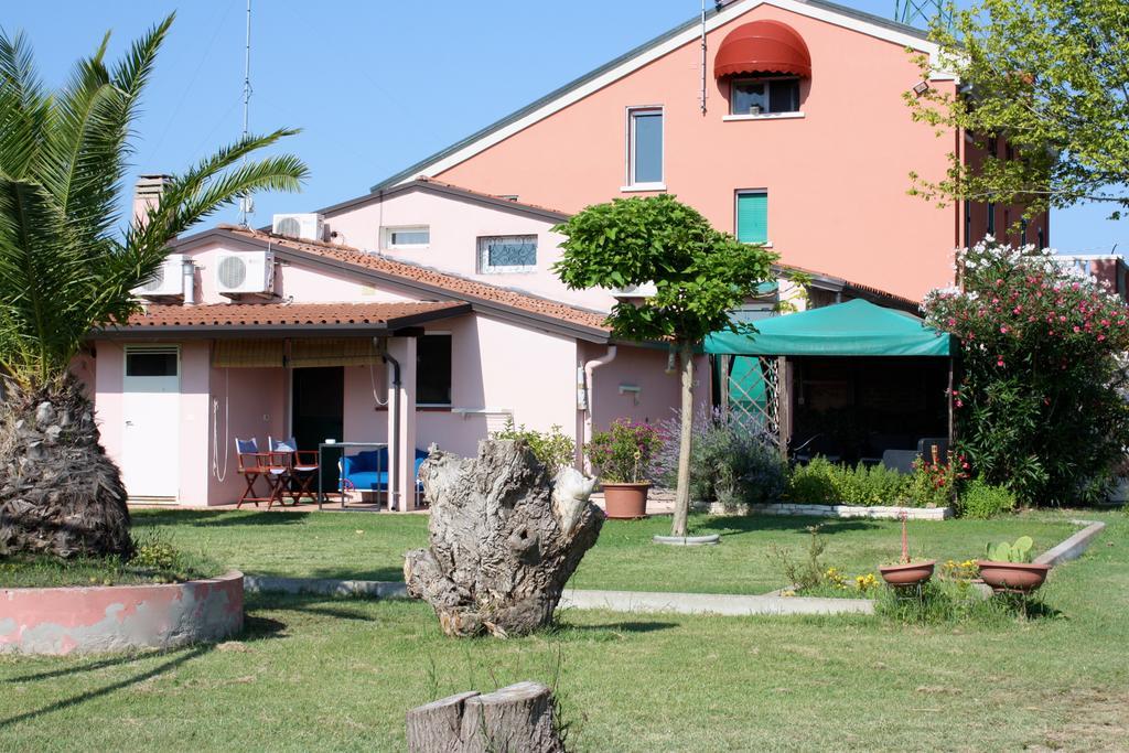 Residenza Le Saline Guest House Comacchio Eksteriør bilde