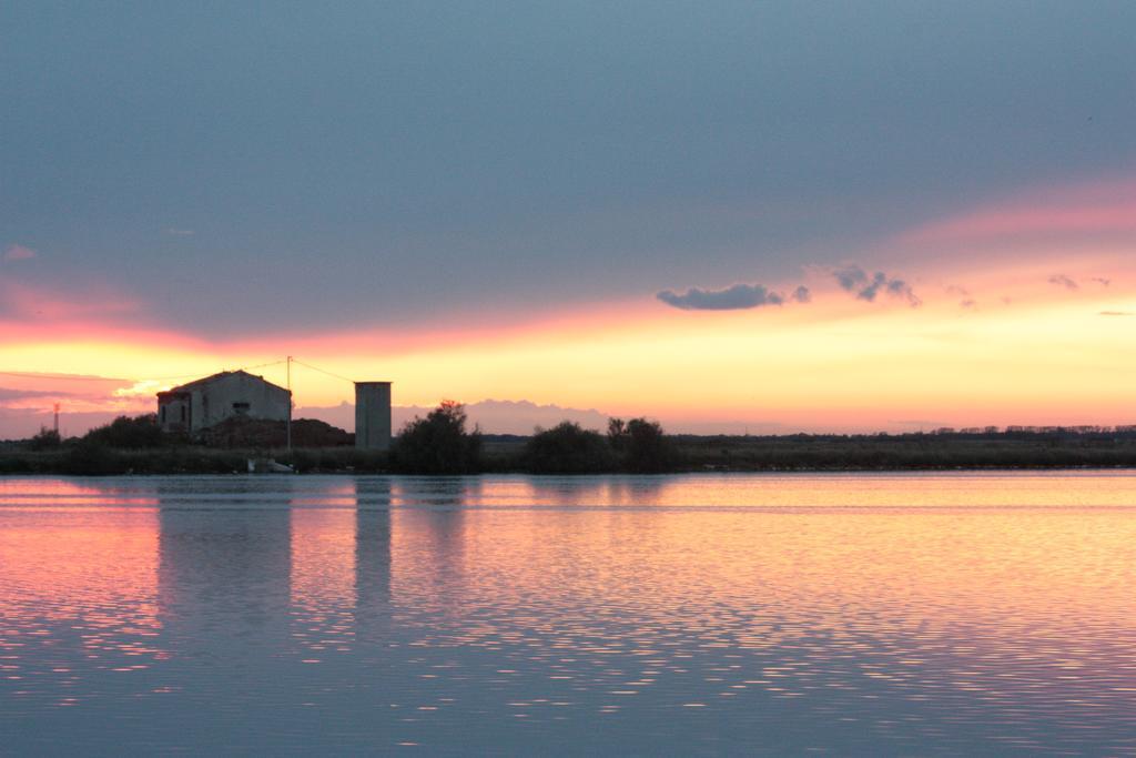 Residenza Le Saline Guest House Comacchio Eksteriør bilde